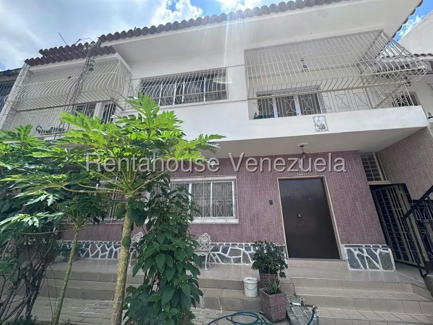 Casa (Multipes Niveles) en Venta en Colinas de Los Chaguaramos, Distrito Metropolitano