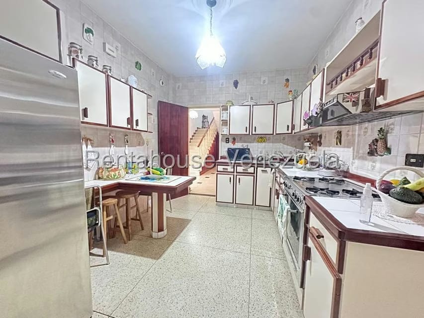 Casa (Multipes Niveles) en Venta en Colinas de Los Chaguaramos, Distrito Metropolitano - 18