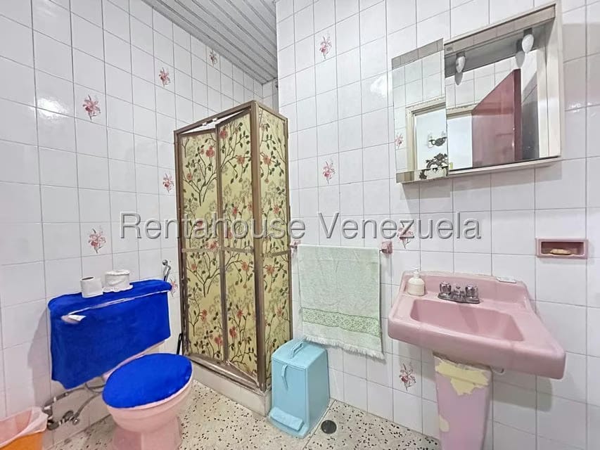 Casa (Multipes Niveles) en Venta en Colinas de Los Chaguaramos, Distrito Metropolitano - 38