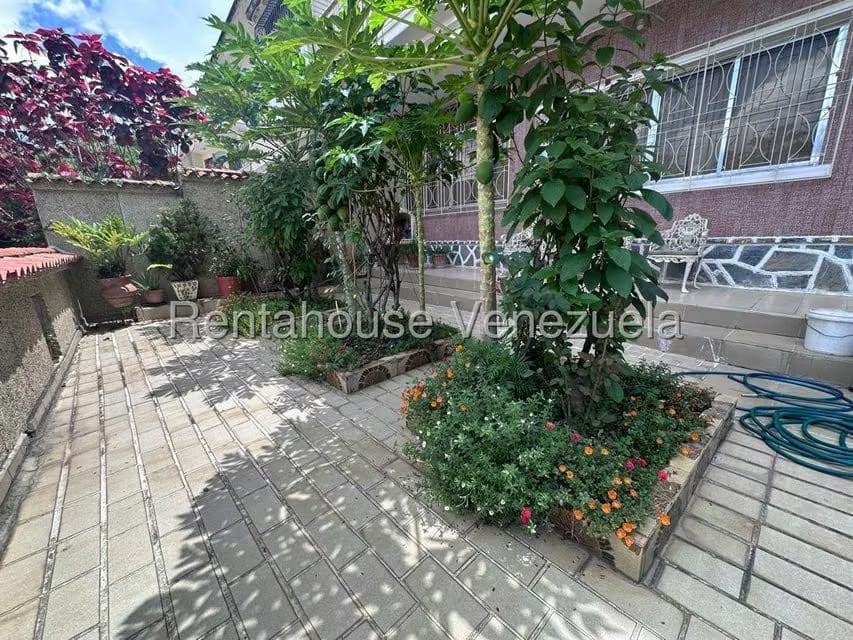 Casa (Multipes Niveles) en Venta en Colinas de Los Chaguaramos, Distrito Metropolitano - 5