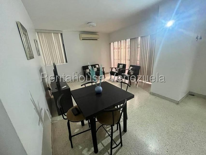 Apartamento (1 Nivel) en Alquiler en Santa Maria, Zulia - 8