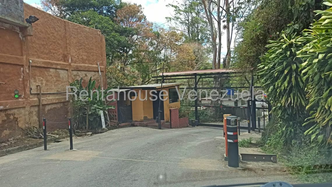 Casa (Multipes Niveles) en Venta en Cerro Alto, Miranda - 2