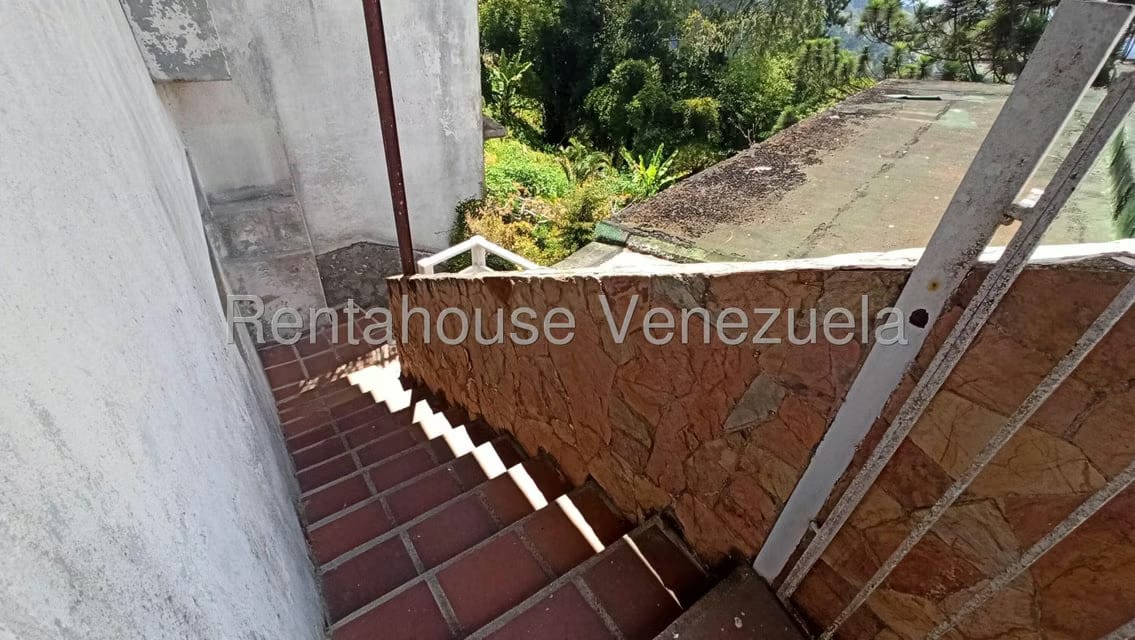 Casa (Multipes Niveles) en Venta en Cerro Alto, Miranda - 26