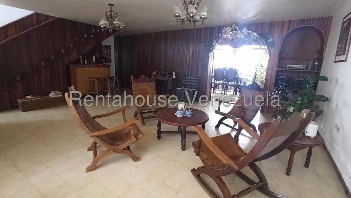 Casa (Multipes Niveles) en Venta en Cerro Alto, Miranda - 4