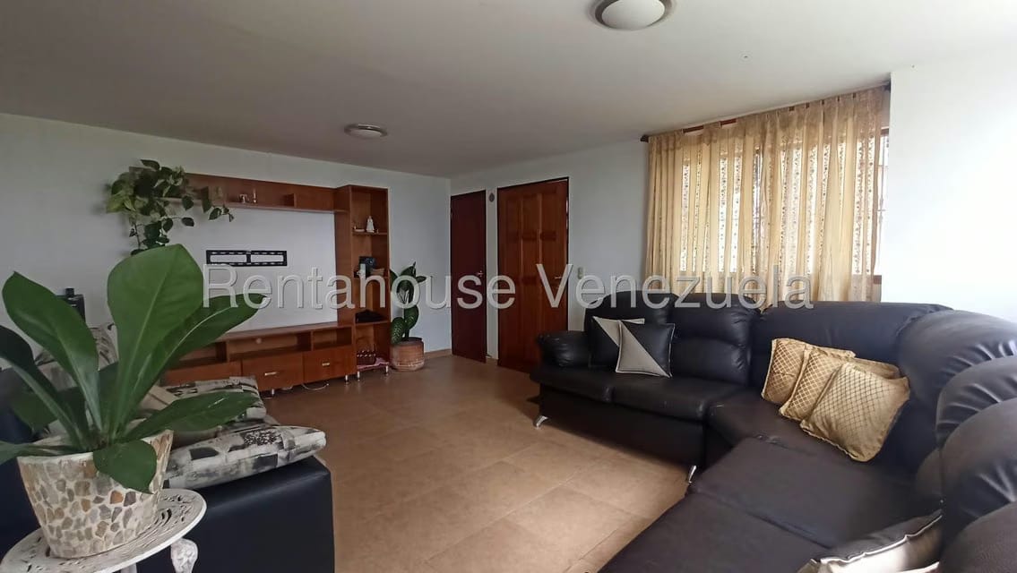 Casa (Multipes Niveles) en Venta en Cerro Alto, Miranda - 31