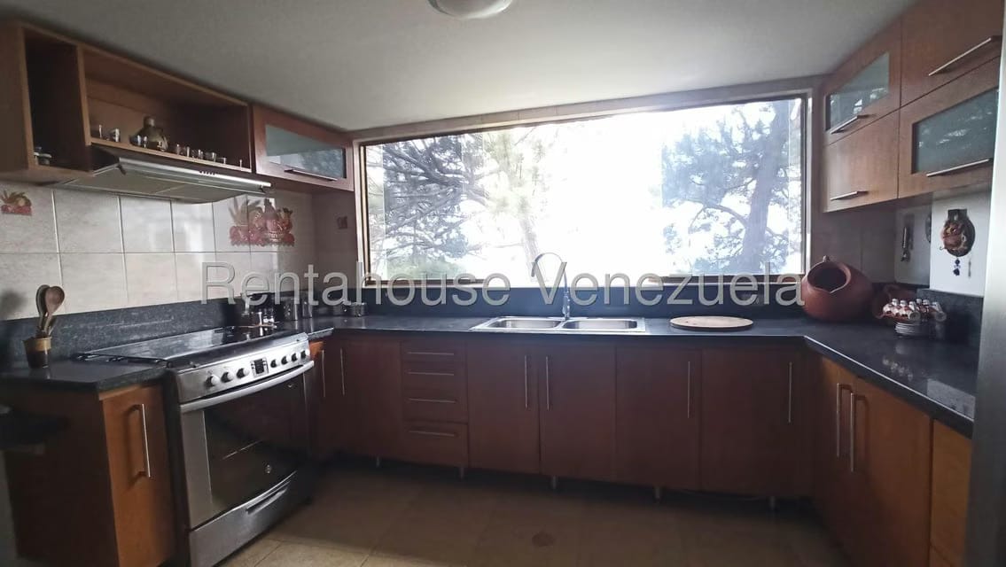 Casa (Multipes Niveles) en Venta en Cerro Alto, Miranda - 35