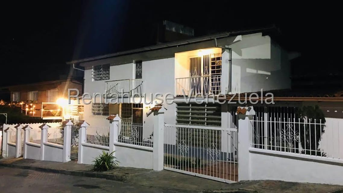Casa (Multipes Niveles) en Venta en Cerro Alto, Miranda - 44