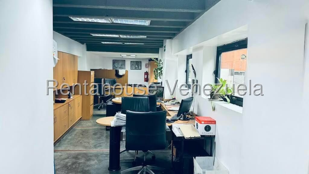 Comercial (Oficina) en Alquiler en El Rosal, Distrito Metropolitano - 2