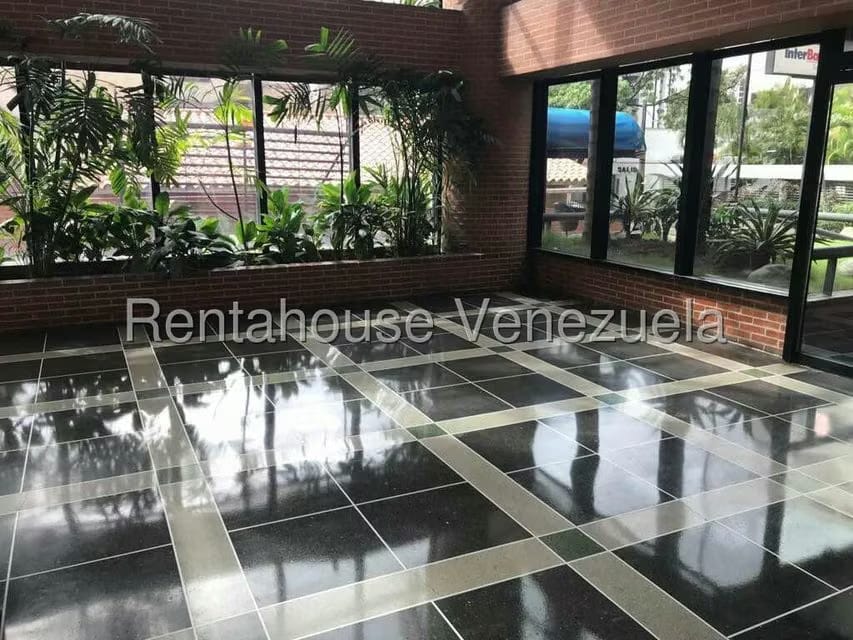 Comercial (Oficina) en Alquiler en El Rosal, Distrito Metropolitano - 12