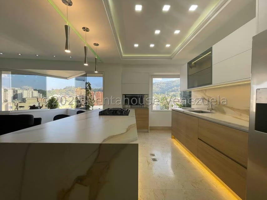 Apartamento (Duplex) en Venta en El Cigarral, Distrito Metropolitano