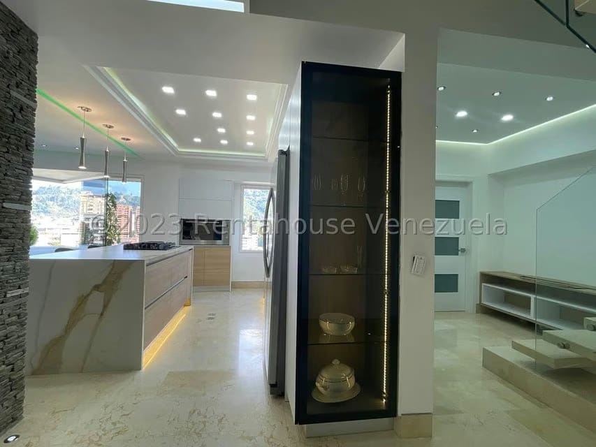 Apartamento (Duplex) en Venta en El Cigarral, Distrito Metropolitano - 20