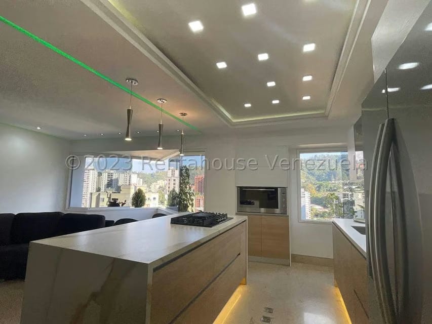 Apartamento (Duplex) en Venta en El Cigarral, Distrito Metropolitano - 6