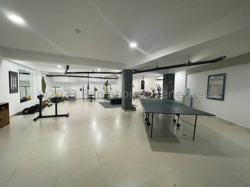 Apartamento (Duplex) en Venta en El Cigarral, Distrito Metropolitano - 65