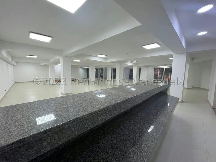 Apartamento (Duplex) en Venta en El Cigarral, Distrito Metropolitano - 68