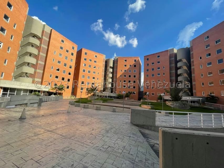 Apartamento (Duplex) en Venta en El Cigarral, Distrito Metropolitano - 71