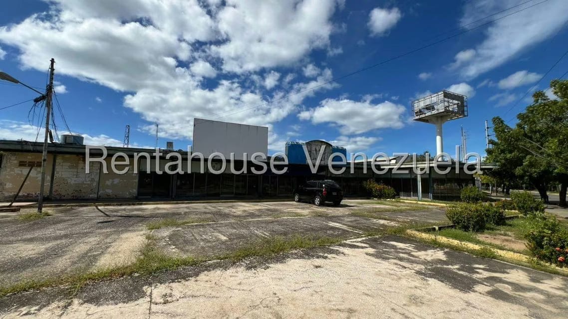 Comercial (Local Comercial) en Alquiler en Miraflores, Zulia - 13