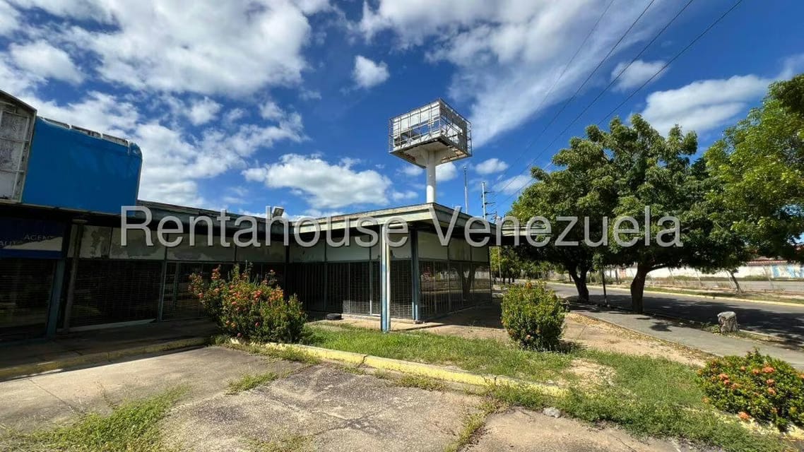 Comercial (Local Comercial) en Alquiler en Miraflores, Zulia - 3
