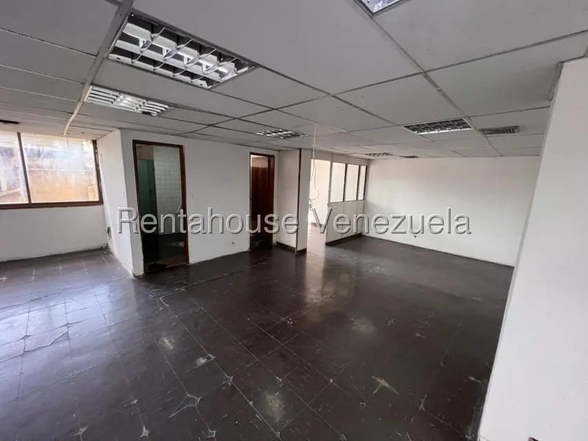 Comercial (Local Comercial) en Alquiler en Parroquia Altagracia, Distrito Metropolitano - 5