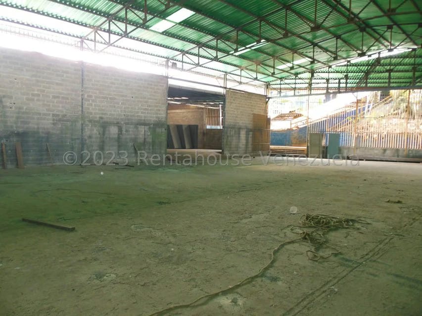 Comercial (Galpon - Deposito) en Venta en Centro de Charallave, Miranda - 19