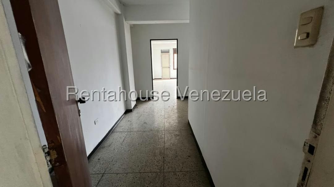 Comercial (Oficina) en Alquiler en Centro, Lara - 2