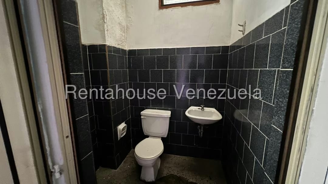 Comercial (Oficina) en Alquiler en Centro, Lara - 11