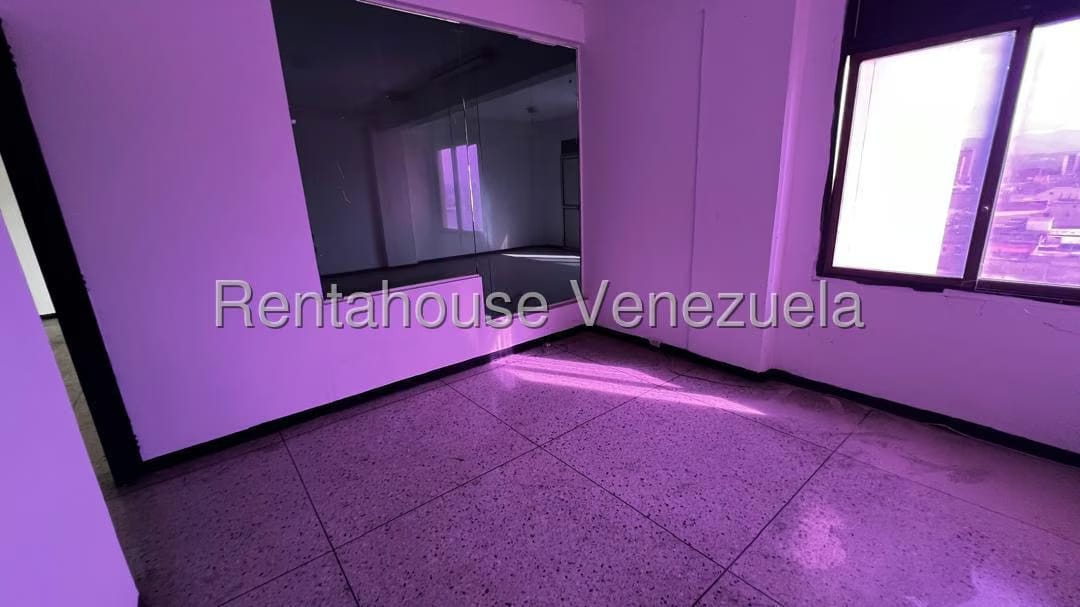 Comercial (Oficina) en Alquiler en Centro, Lara - 13