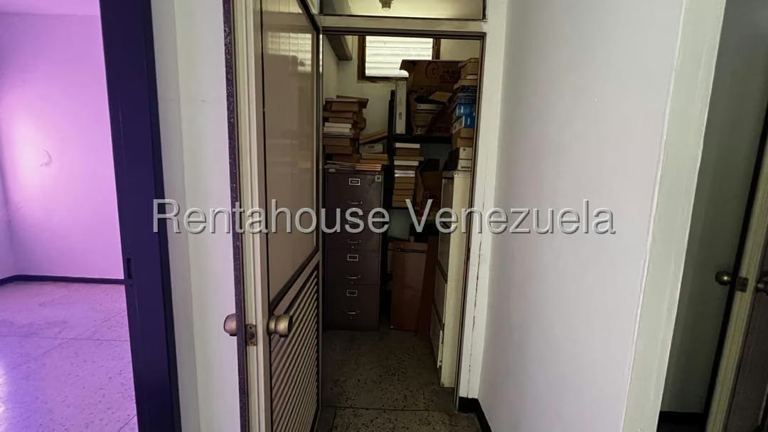 Comercial (Oficina) en Alquiler en Centro, Lara - 16