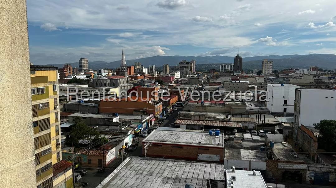 Comercial (Oficina) en Alquiler en Centro, Lara - 24