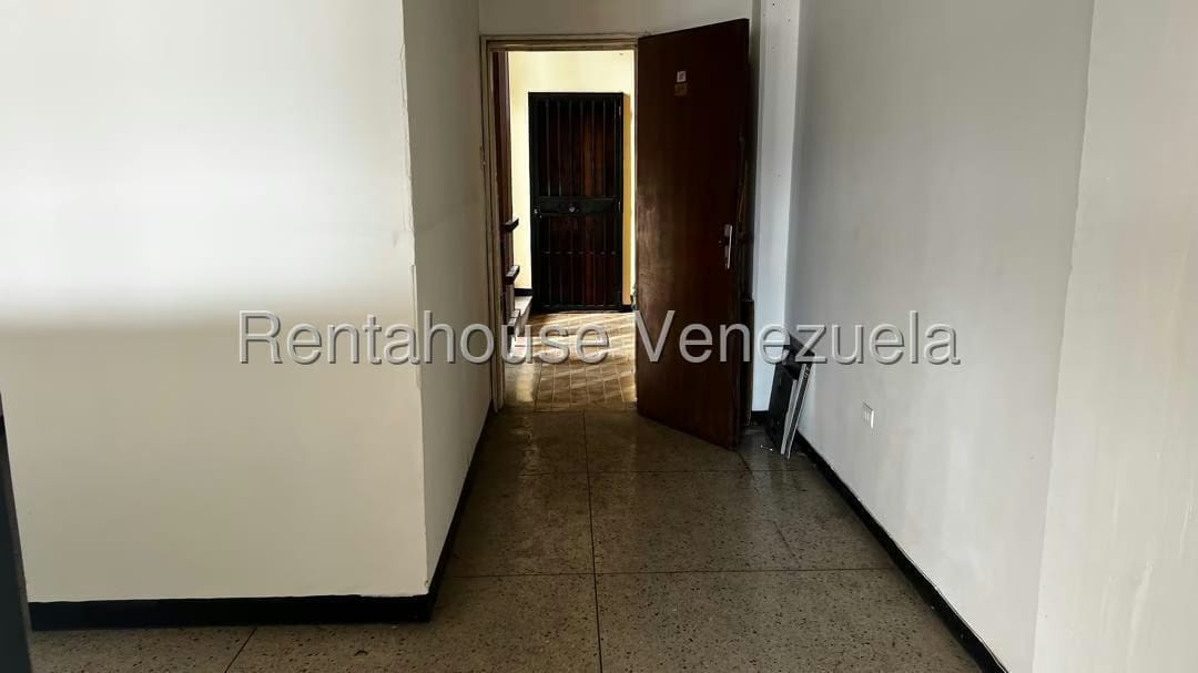 Comercial (Oficina) en Alquiler en Centro, Lara - 25
