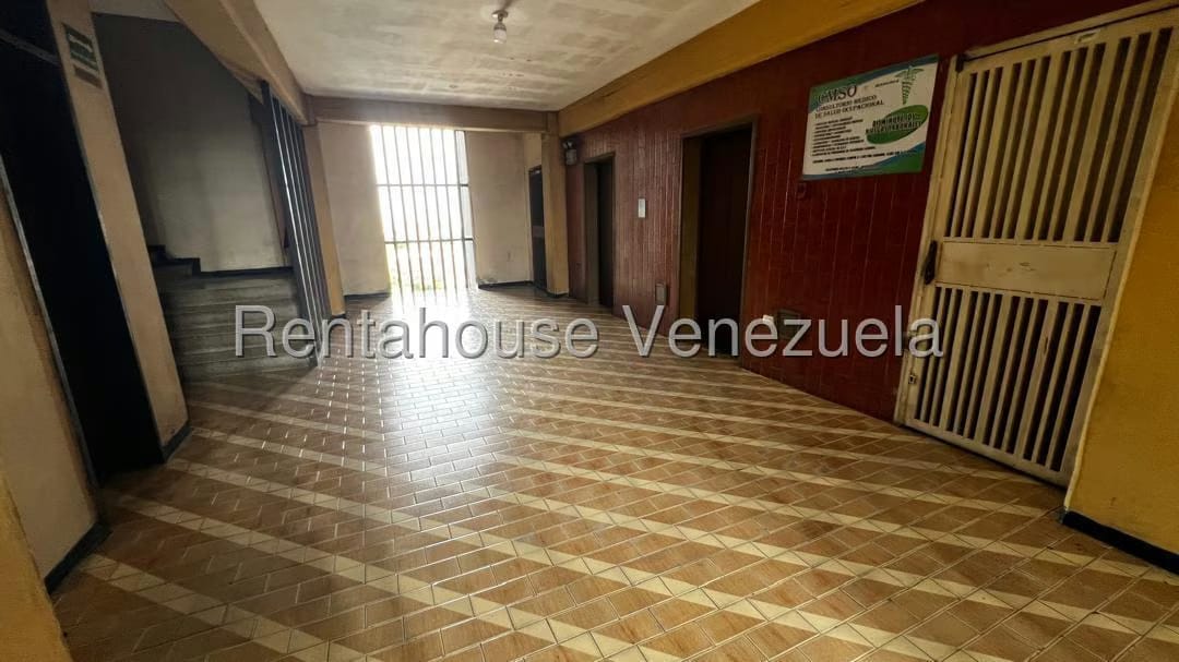 Comercial (Oficina) en Alquiler en Centro, Lara - 27