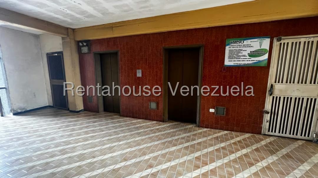 Comercial (Oficina) en Alquiler en Centro, Lara - 28