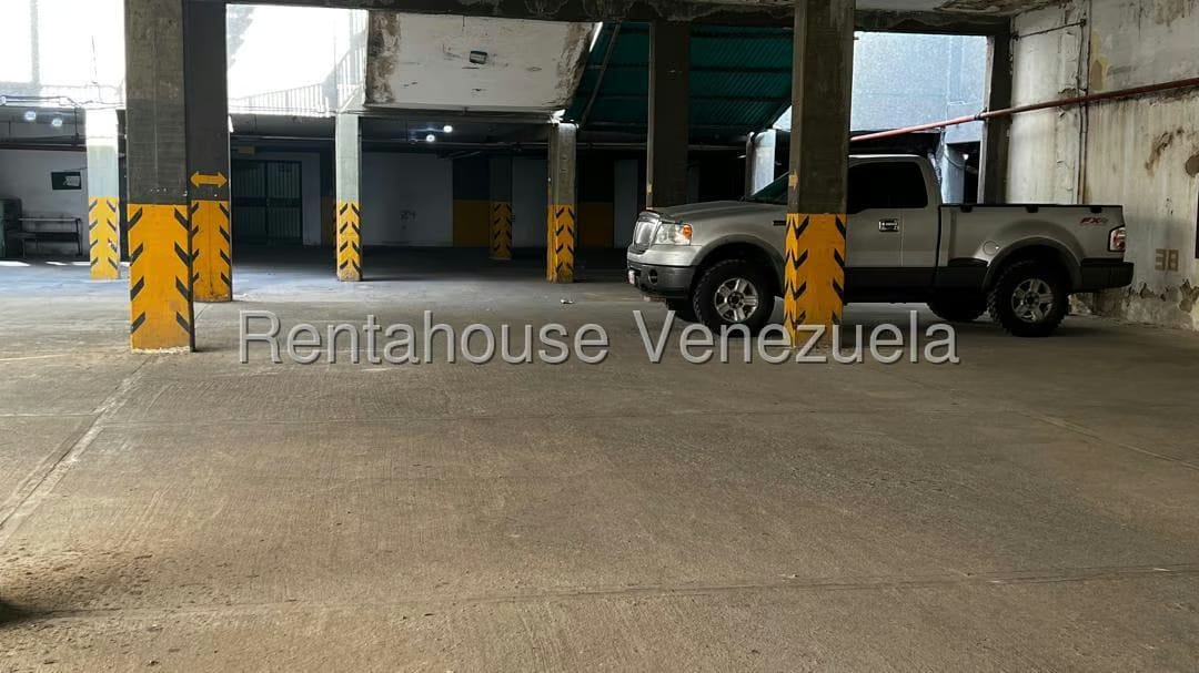 Comercial (Oficina) en Alquiler en Centro, Lara - 38