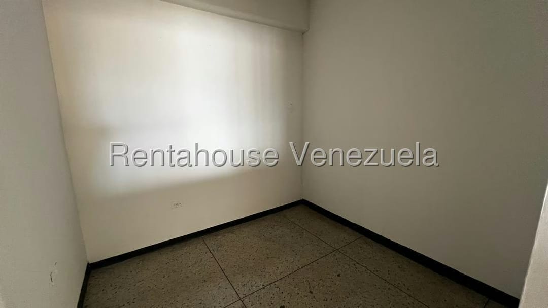 Comercial (Oficina) en Alquiler en Centro, Lara - 6