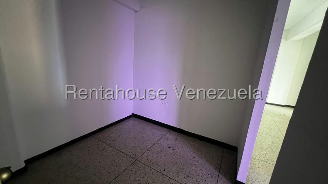 Comercial (Oficina) en Alquiler en Centro, Lara - 9