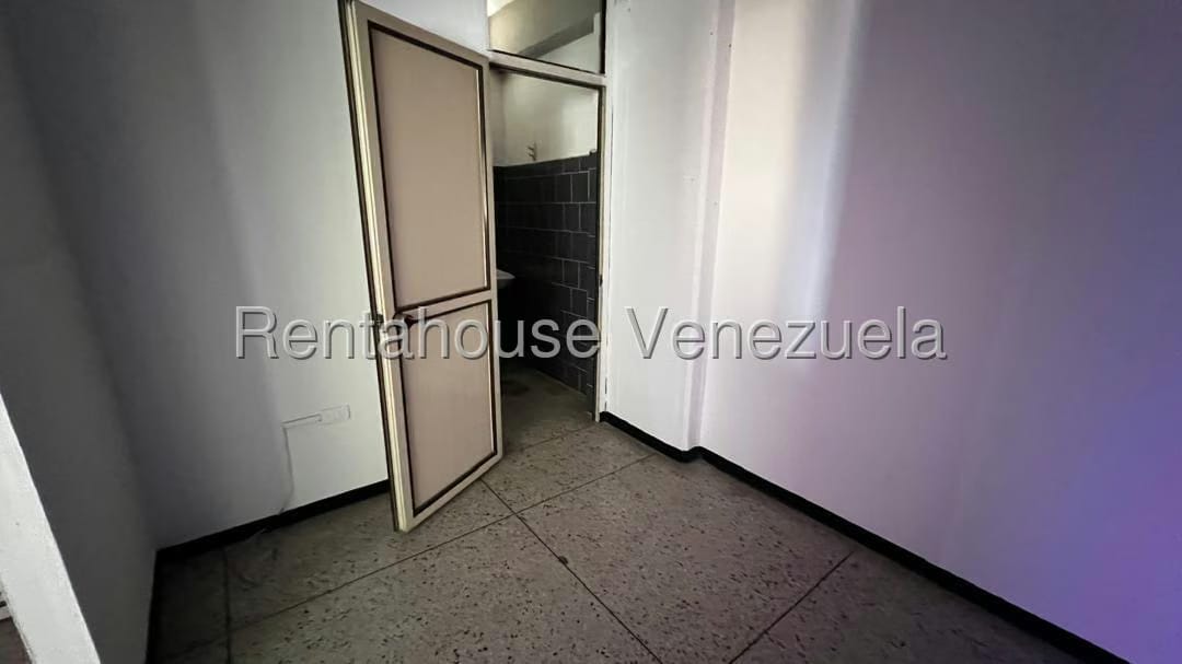Comercial (Oficina) en Alquiler en Centro, Lara - 10