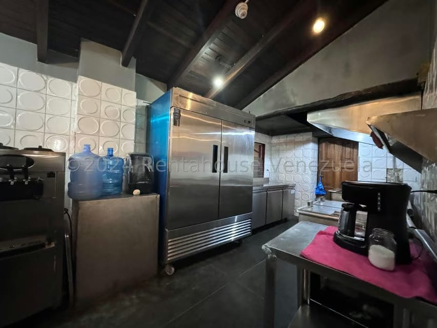Comercial (Local Comercial) en Alquiler en El Hatillo, Distrito Metropolitano - 13