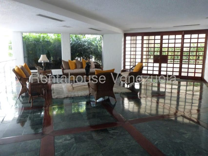 Apartamento (1 Nivel) en Alquiler en Altamira, Distrito Metropolitano - 21