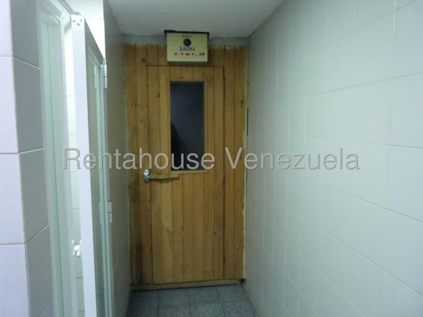 Apartamento (1 Nivel) en Alquiler en Altamira, Distrito Metropolitano - 24