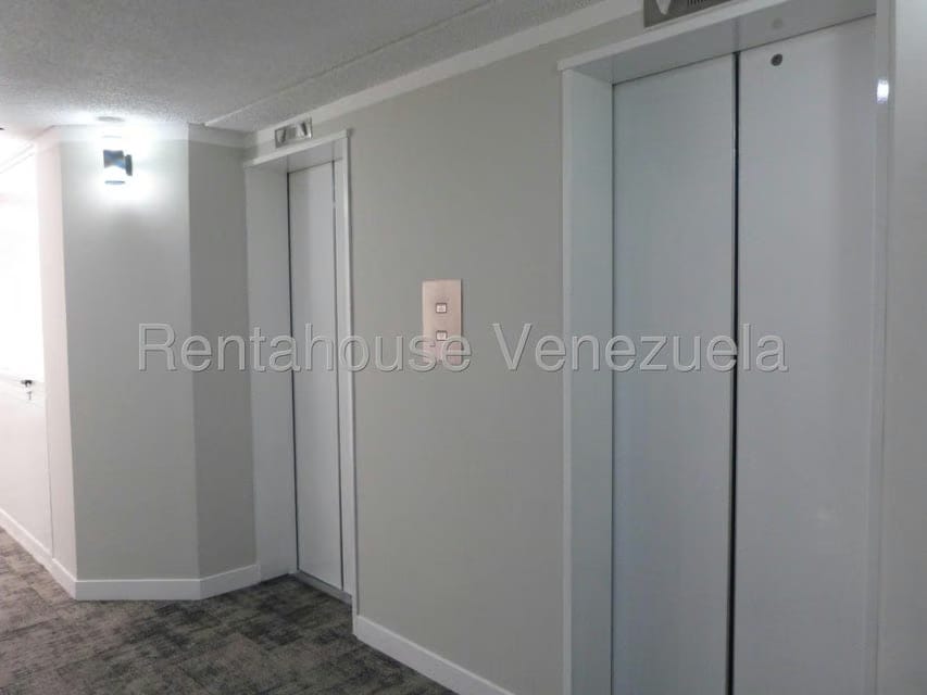 Apartamento (1 Nivel) en Alquiler en Altamira, Distrito Metropolitano - 27