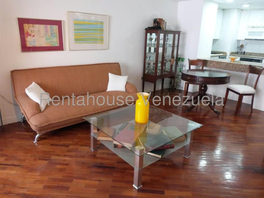 Apartamento (1 Nivel) en Alquiler en Altamira, Distrito Metropolitano - 4
