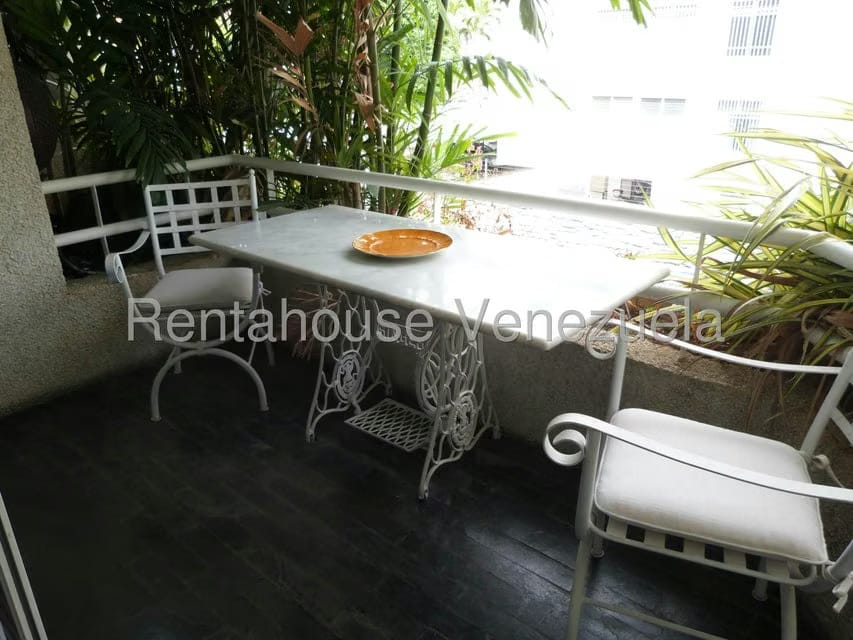 Apartamento (1 Nivel) en Alquiler en Altamira, Distrito Metropolitano - 10