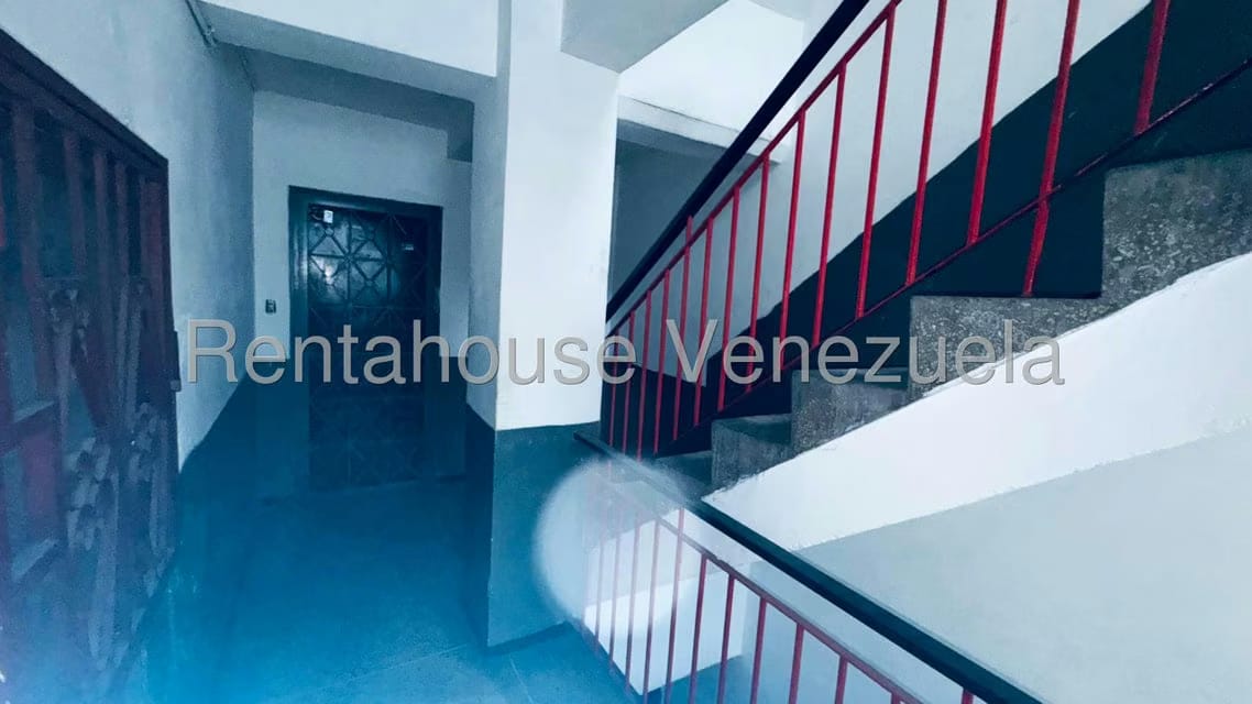 Comercial (Edificio) en Venta en Parroquia Altagracia, Distrito Metropolitano - 19