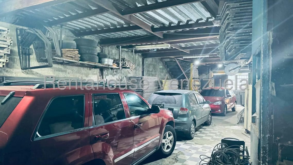Comercial (Edificio) en Venta en Parroquia Altagracia, Distrito Metropolitano - 4