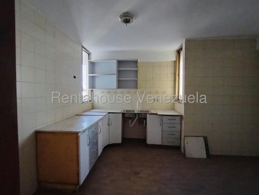Apartamento (1 Nivel) en Venta en Avenida Bolivar, Aragua - 6