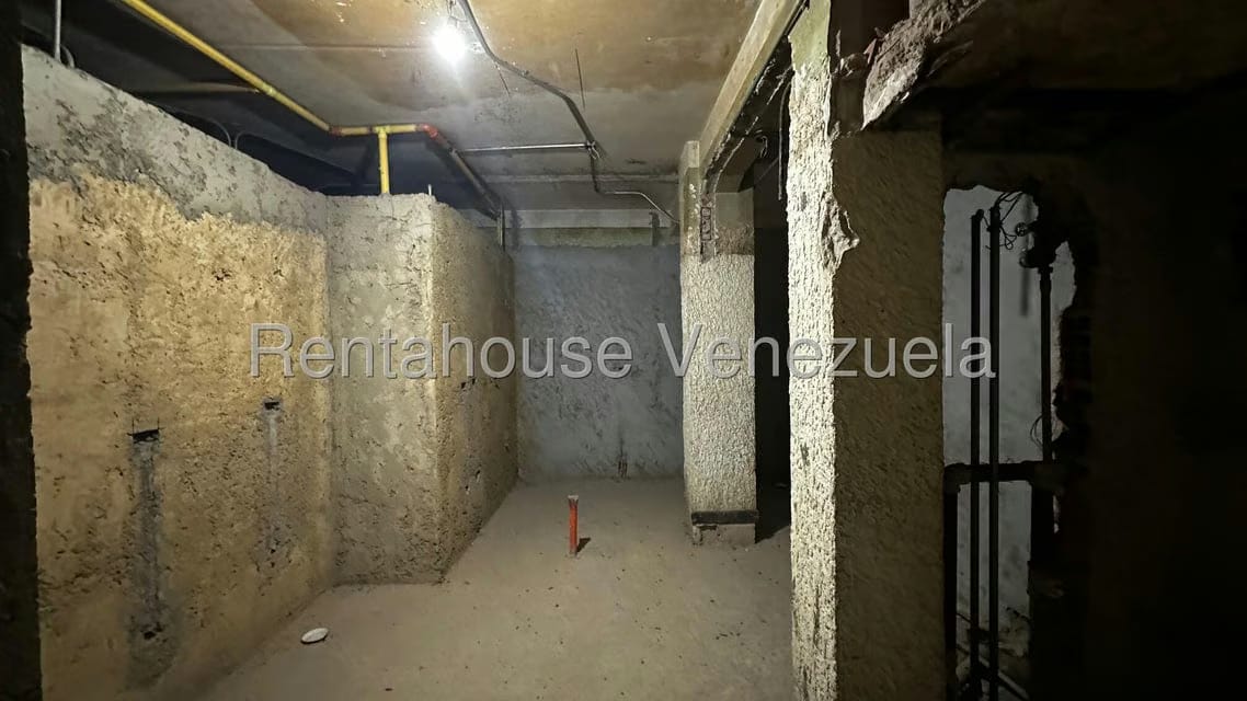 Comercial (Local Comercial) en Venta en Parroquia La Candelaria, Distrito Metropolitano - 2