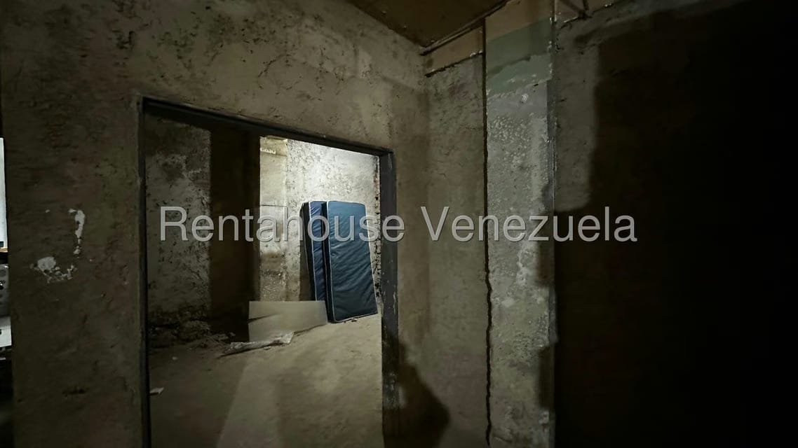 Comercial (Local Comercial) en Venta en Parroquia La Candelaria, Distrito Metropolitano - 12