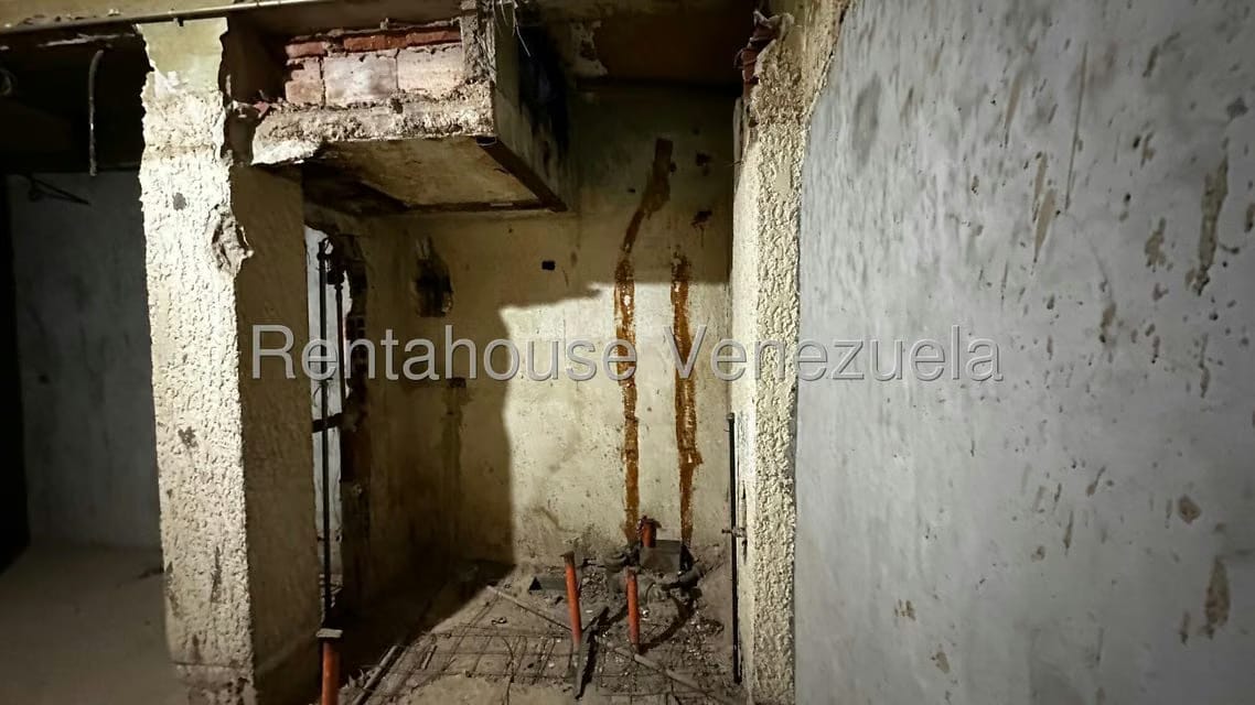 Comercial (Local Comercial) en Venta en Parroquia La Candelaria, Distrito Metropolitano - 3