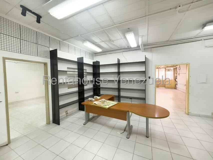 Comercial (Local Comercial) en Alquiler en Boleita Norte, Distrito Metropolitano - 12