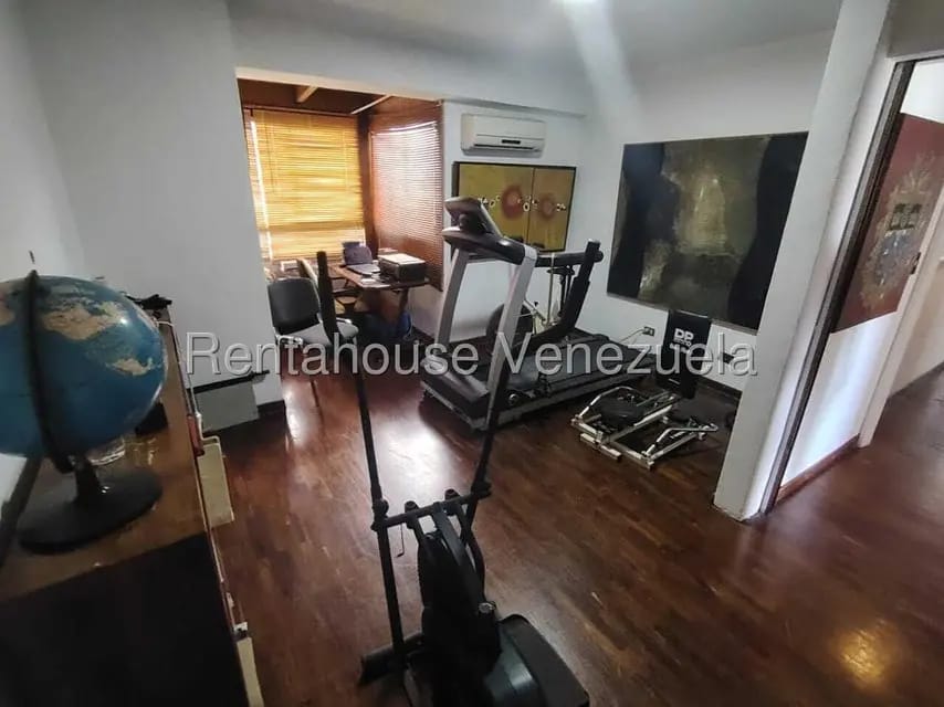 Apartamento (Penthouse) en Alquiler en La Tahona, Distrito Metropolitano - 24