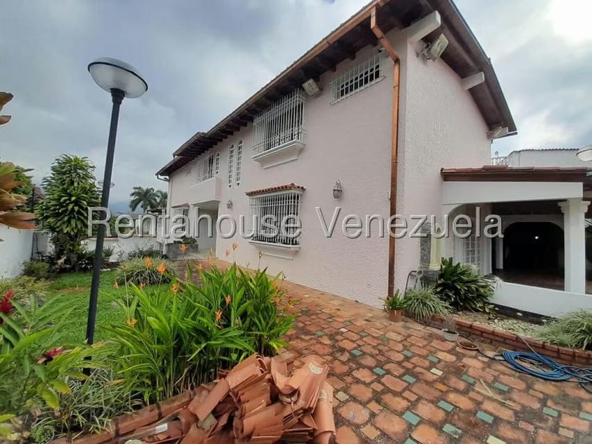 Casa (Multipes Niveles) en Venta en Colinas de La California, Distrito Metropolitano